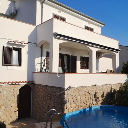 Willa Ferry **** Prizna Exterior photo