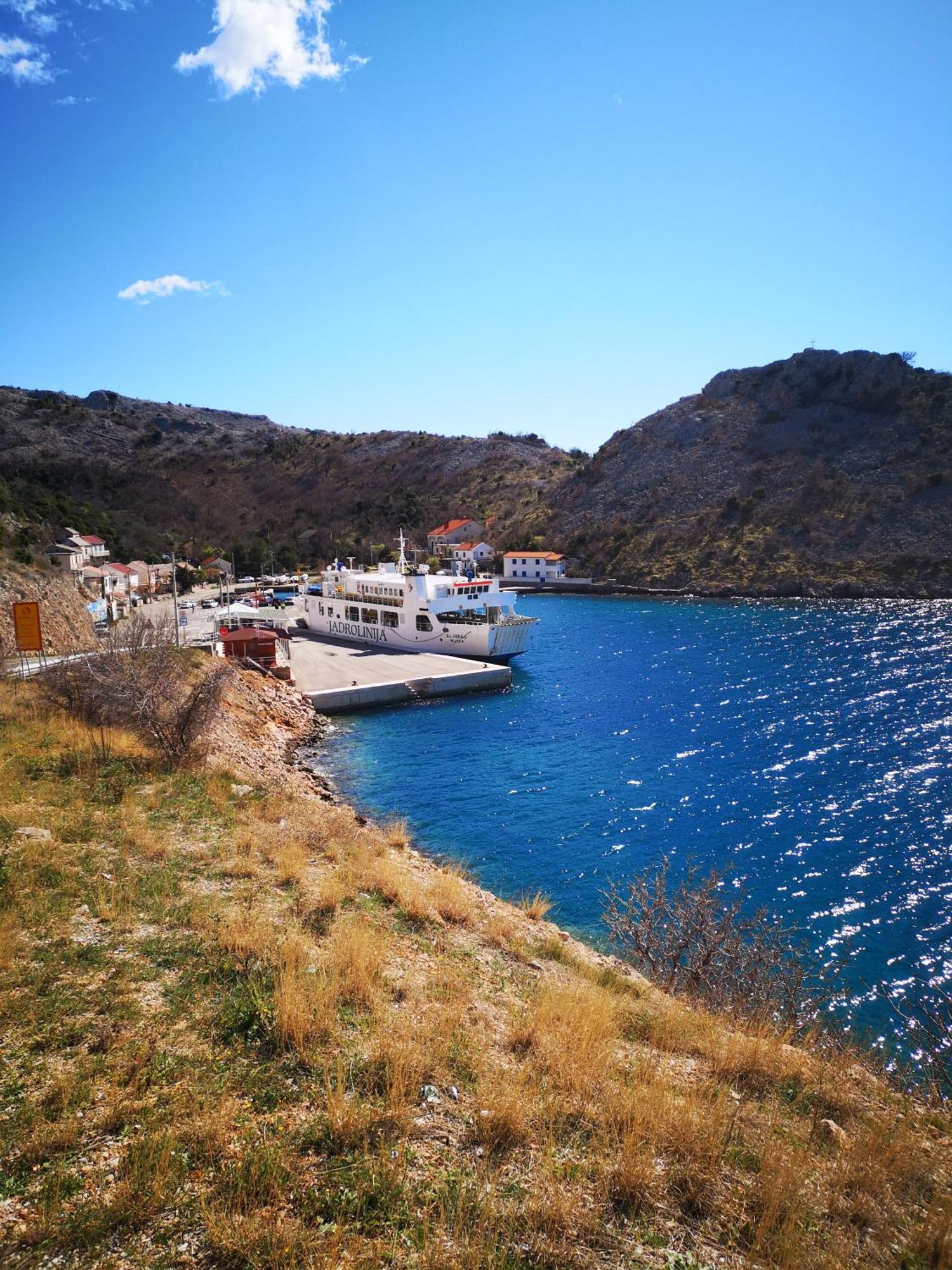 Ferry **** Villa Prizna